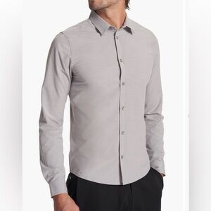 NWT Vuori Long Sleeve Bridge Button Down Large